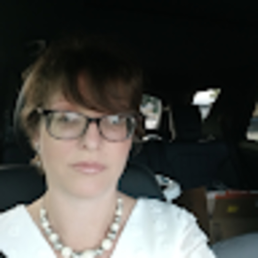 Meet your Posher, Laura